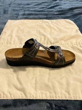 Naot Metallic Charcoal Knot-Accent Slide Sandals